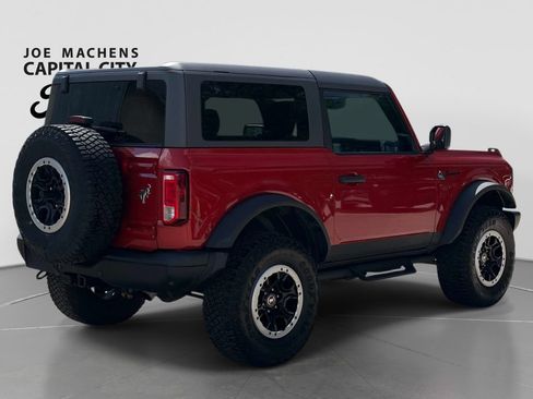 Used 2024 Ford Bronco Black Diamond w/ Sasquatch Package AWD/4WD image 5