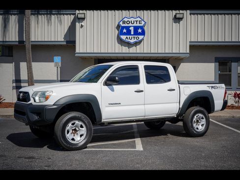 Used 2015 Toyota Tacoma PreRunner w/ Convenience Package image 1