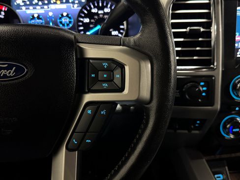 Used 2017 Ford F250 Lariat w/ Lariat Ultimate Package image 34