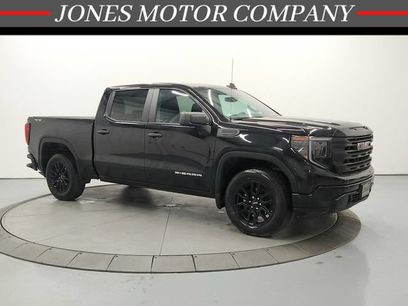 Used 2023 GMC Sierra 1500 Pro w/ Graphite Edition
