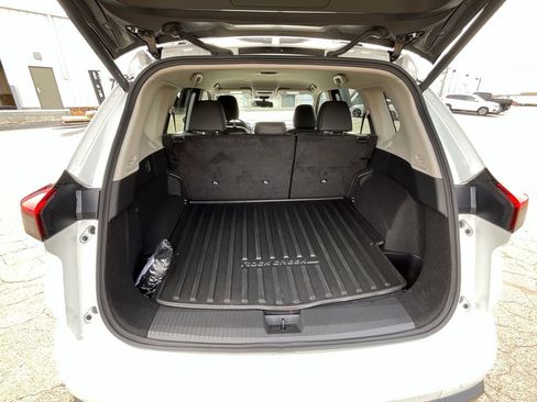 Certified 2025 Nissan Rogue SV w/ Rock Creek Premium Package image 24