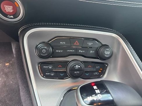 Used 2022 Dodge Challenger SRT Hellcat RWD image 22