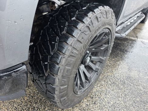 Used 2020 Chevrolet Silverado 1500 LT Trail Boss AWD/4WD image 16