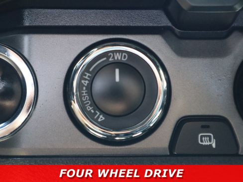Used 2022 Toyota Tacoma TRD Sport AWD/4WD image 20