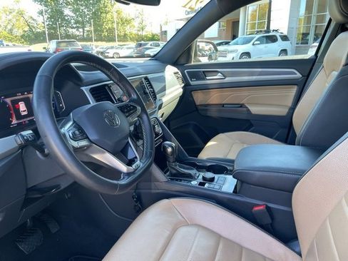 Used 2021 Volkswagen Atlas Cross Sport SEL Premium image 15