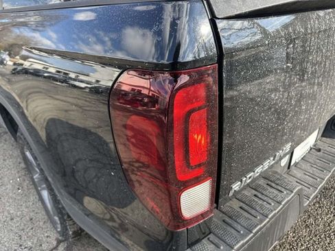 Certified 2023 Honda Ridgeline RTL image 9