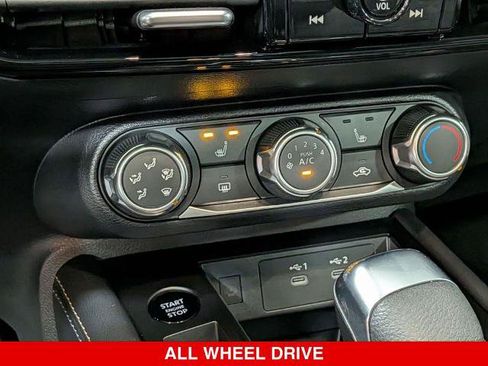 Certified 2025 Nissan Kicks SV w/ SV Premium Package AWD/4WD image 25