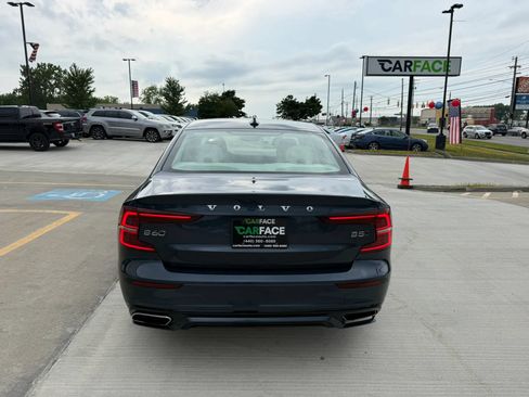 Used 2022 Volvo S60 B5 Momentum AWD/4WD image 10