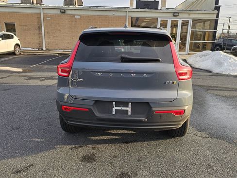 Used 2023 Volvo XC40 B5 Plus w/ Climate Package image 13