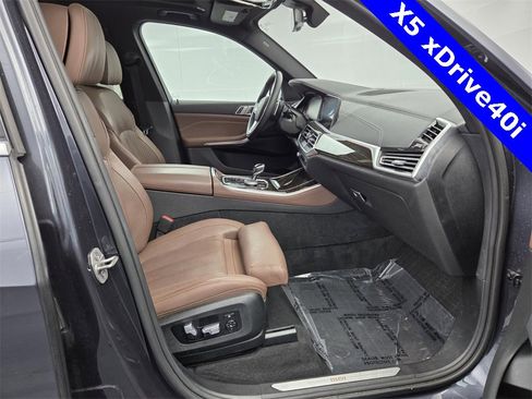 Used 2021 BMW X5 xDrive40i w/ Premium Package 2 image 18