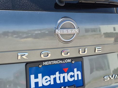 Used 2023 Nissan Rogue SV AWD/4WD image 21