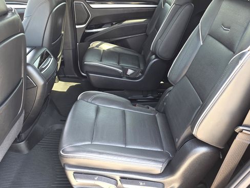 Certified 2025 Cadillac Escalade Sport w/ LPO, Floor Liner Package RWD image 28