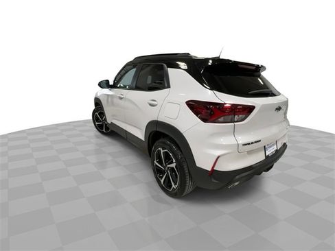 Certified 2023 Chevrolet TrailBlazer RS w/ Sun and Liftgate Package image 6