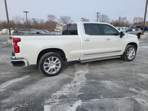 Used 2022 Chevrolet Silverado 1500 High Country w/ High Country Premium Package image 6