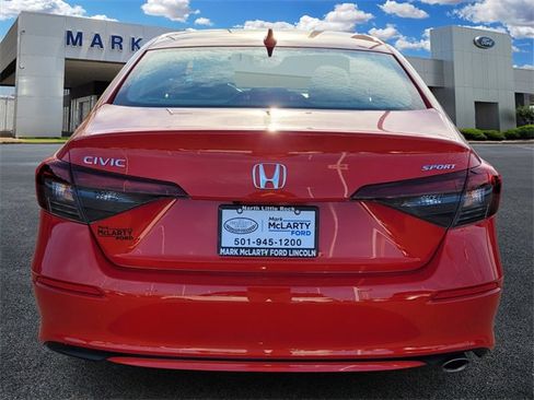 Used 2025 Honda Civic Sport image 4