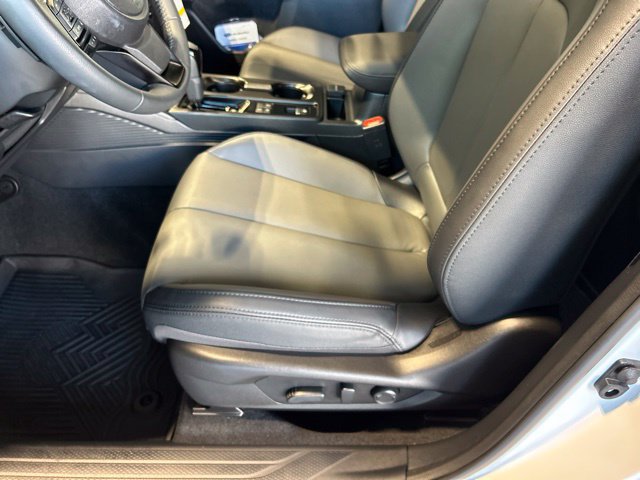 Used 2026 Subaru Outback Premium AWD/4WD image 42