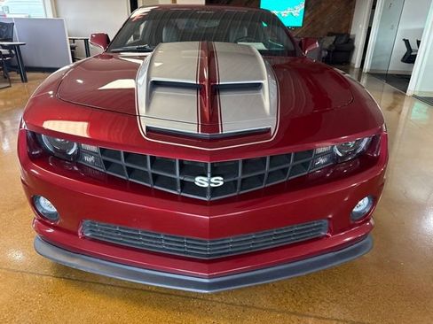 Used 2010 Chevrolet Camaro SS w/ RS Package RWD image 3