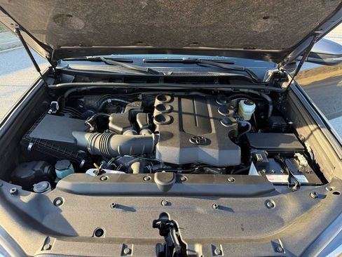 Used 2023 Toyota 4Runner SR5 Premium w/ Moonroof Package image 17