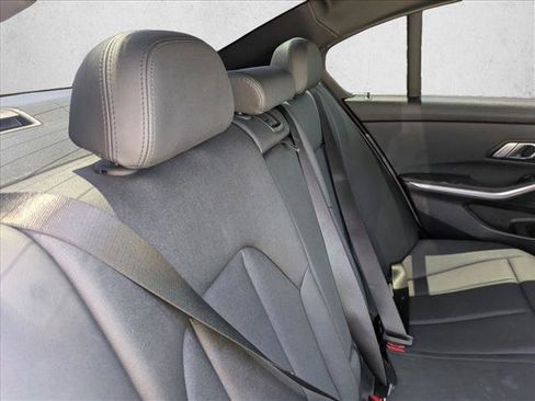 Used 2020 BMW 330i Sedan w/ Convenience Package RWD image 16