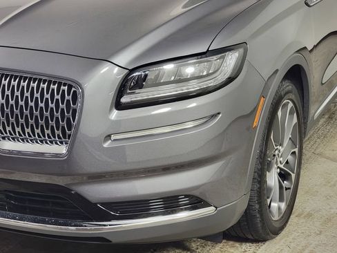 Used 2023 Lincoln Nautilus Reserve AWD/4WD image 9