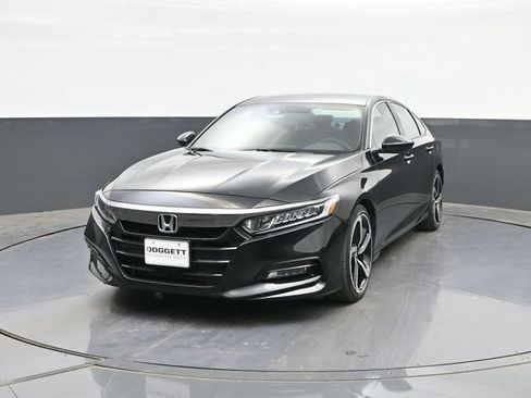 Used 2018 Honda Accord Sport image 30