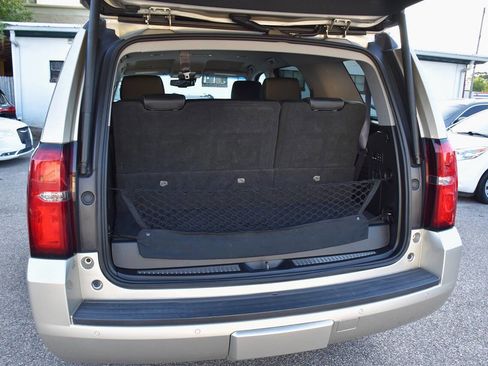 Used 2017 Chevrolet Tahoe LT w/ Luxury Package RWD image 11