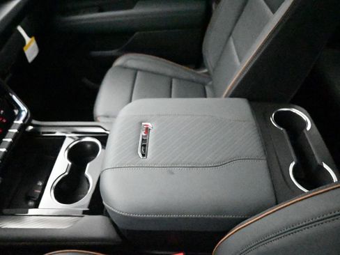 New 2026 GMC Yukon XL AT4 w/ AT4 Premium Plus Package AWD/4WD image 12