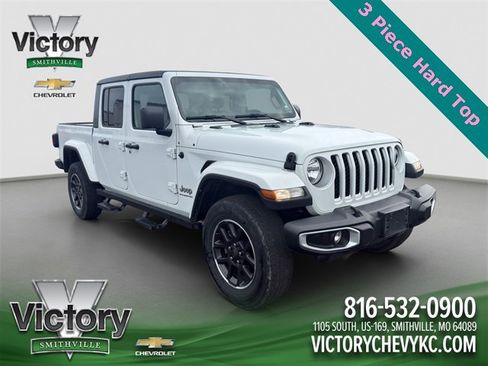 Used 2023 Jeep Gladiator Overland image 8