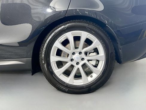 Used 2025 Land Rover Range Rover Sport SE image 33