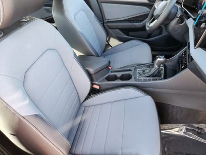 New 2027 Volkswagen Jetta SE