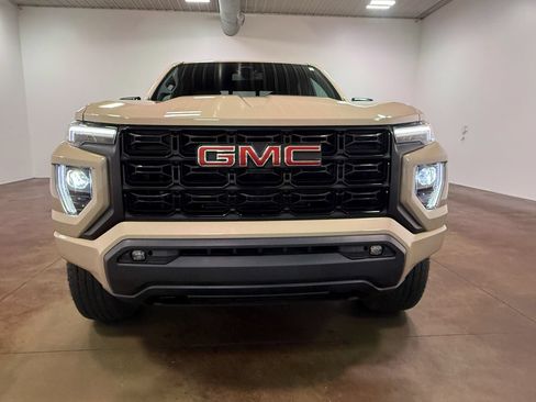 Used 2023 GMC Canyon Elevation w/ Elevation Premium Package AWD/4WD image 41