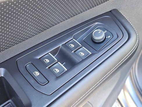 Certified 2024 Volkswagen Atlas SEL image 30