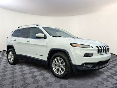 Used 2014 Jeep Cherokee Latitude w/ Comfort/Convenience Group
