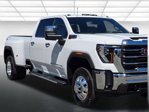 New 2026 GMC Sierra 3500 SLT w/ SLT Premium Package image 39