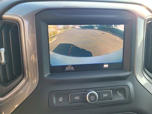 Used 2021 Chevrolet Silverado 1500 Custom image 16