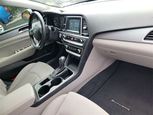 Used 2018 Hyundai Sonata SEL image 19