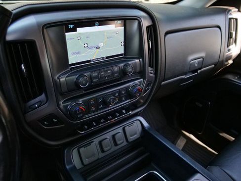 Used 2017 GMC Sierra 2500 SLT image 8