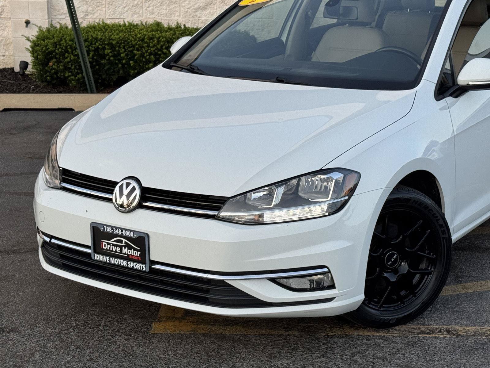 Used 2019 Volkswagen Golf 4-Door FWD image 3