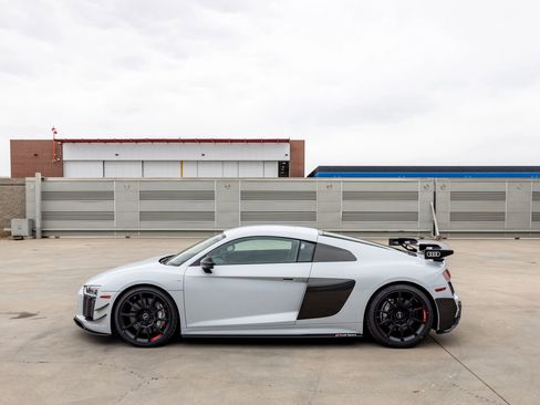 Used 2018 Audi R8 V10 plus AWD/4WD image 23