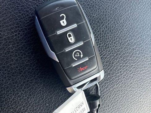 Used 2019 RAM 1500 Big Horn AWD/4WD image 26