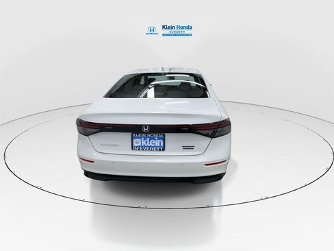 New 2026 Honda Accord Touring image 9