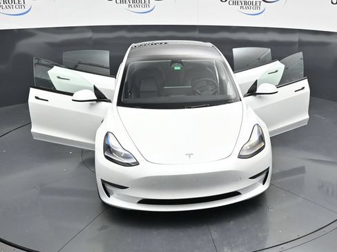 Used 2023 Tesla Model 3 Standard Range RWD image 34