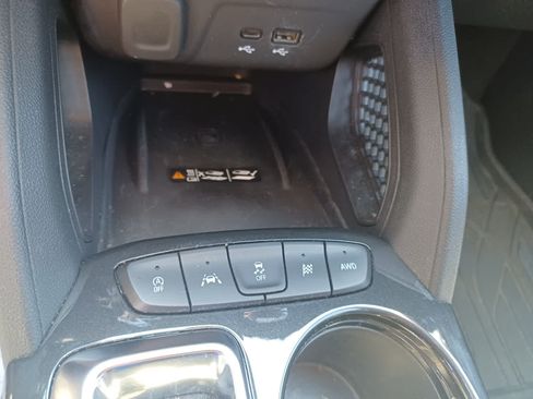 Used 2025 Chevrolet TrailBlazer LT w/ Convenience Package AWD/4WD image 14