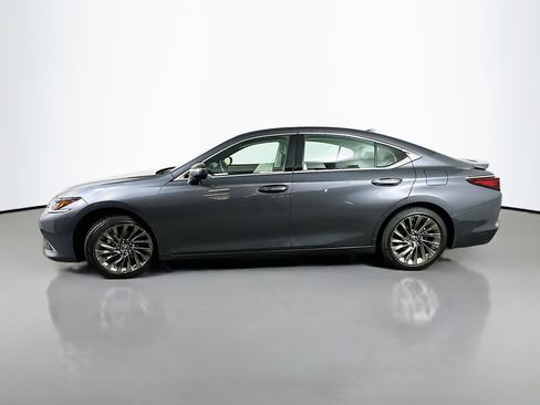 Used 2024 Lexus ES 350 w/ Technology Package FWD image 4