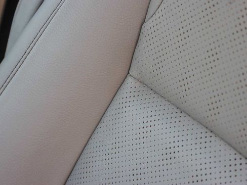 Used 2024 Honda Odyssey Elite image 25