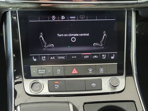 Used 2025 Audi Q8 Premium Plus w/ Premium Plus Package image 21