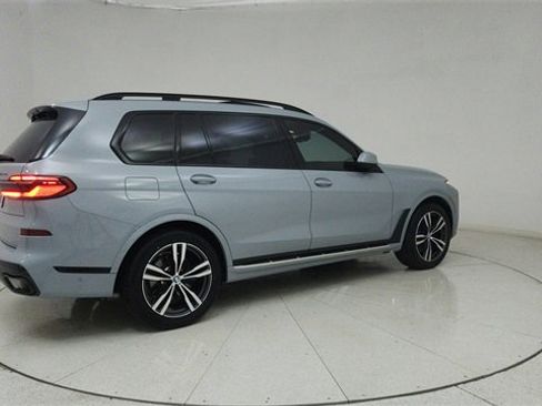 Used 2026 BMW X7 xDrive40i image 8