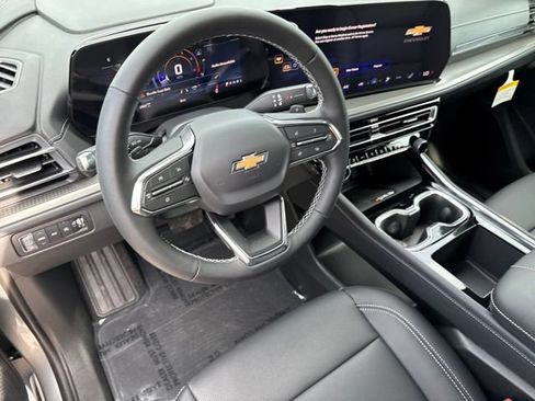 New 2026 Chevrolet Traverse LT w/ Driver Confidence Package AWD/4WD image 56