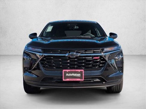 New 2026 Chevrolet Trax RS w/ Sunroof Package FWD image 6