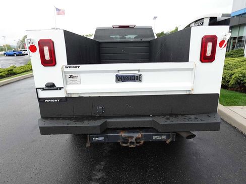 Used 2023 GMC Sierra 3500 Pro w/ Convenience Package AWD/4WD image 8
